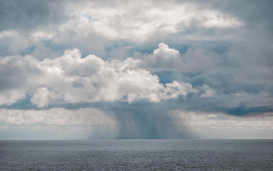 En storm som tornar upp sig i horisonten