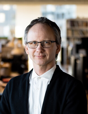 Porträttbild av Rickard Nygren