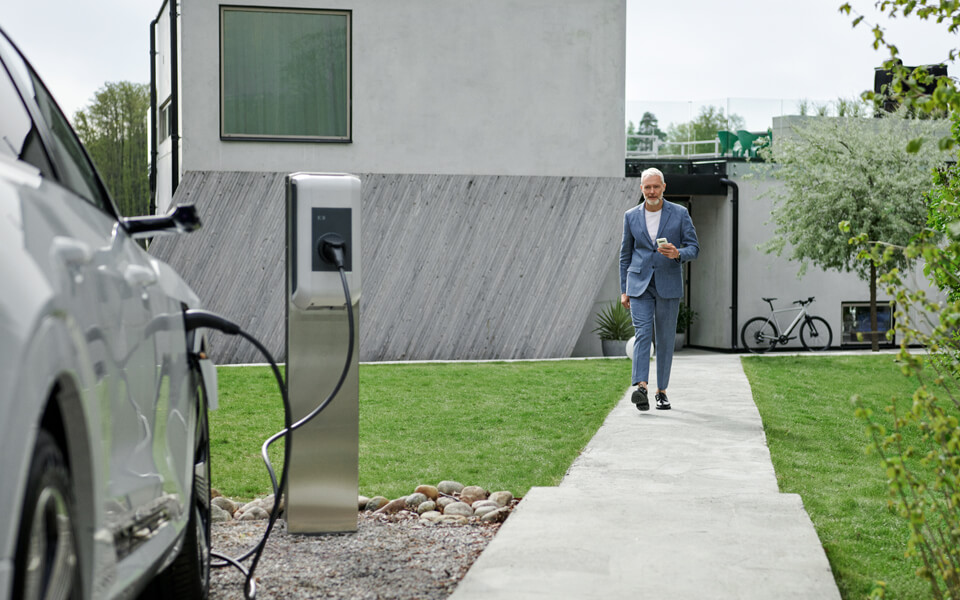 Elbil som laddas