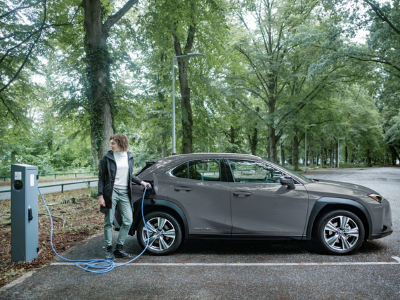 Fler laddstationer med kraftbatteri