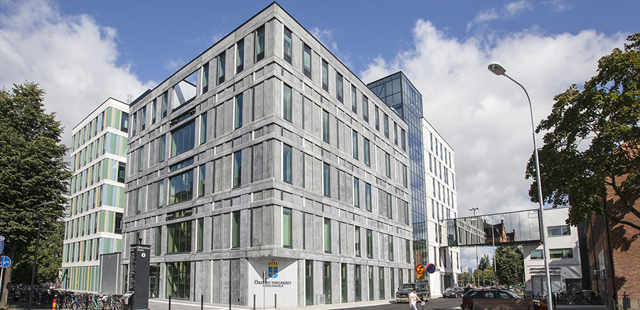 Fasaden på Fastigheten Rättscentrum i Örebro